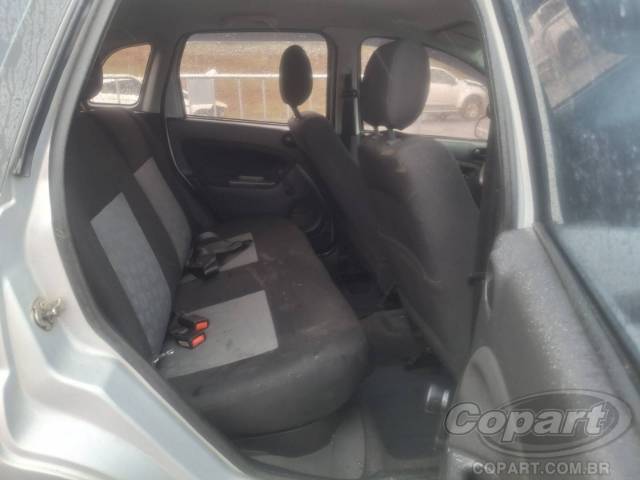 2011 FORD FIESTA 