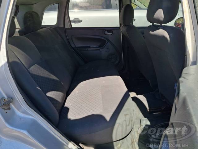 2006 FORD FIESTA 
