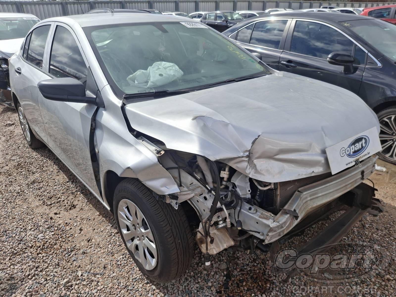 Chevrolet Onix Plus AT 1.0 12V Ecotec Turbo 2020 Colisão Média Monta