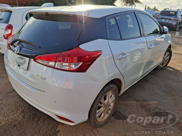 2019 TOYOTA YARIS 