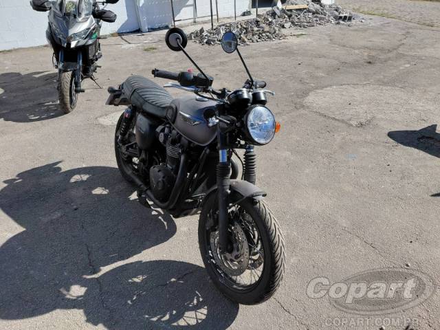 2018 TRIUMPH BONNEVILLE 