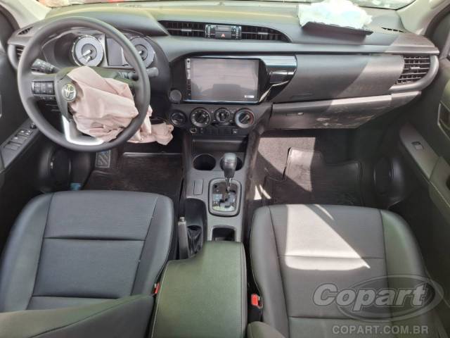 2025 TOYOTA HILUX CD 