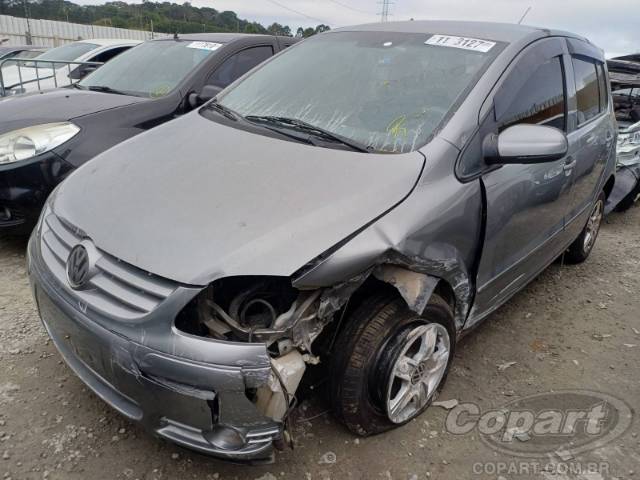 2004 VOLKSWAGEN FOX 
