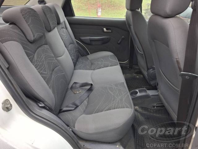 2015 FIAT SIENA 