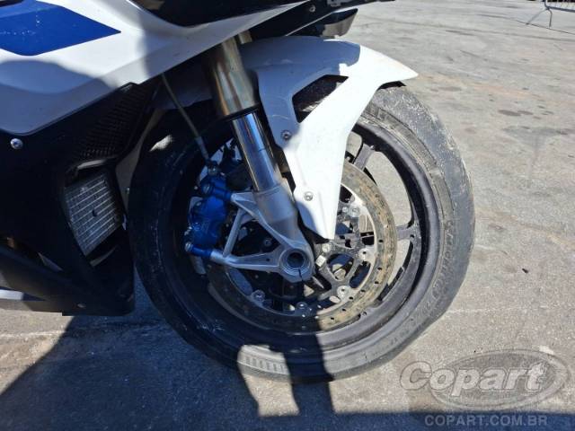 2025 BMW S 1000 