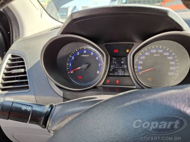 2015 HYUNDAI HB20S 