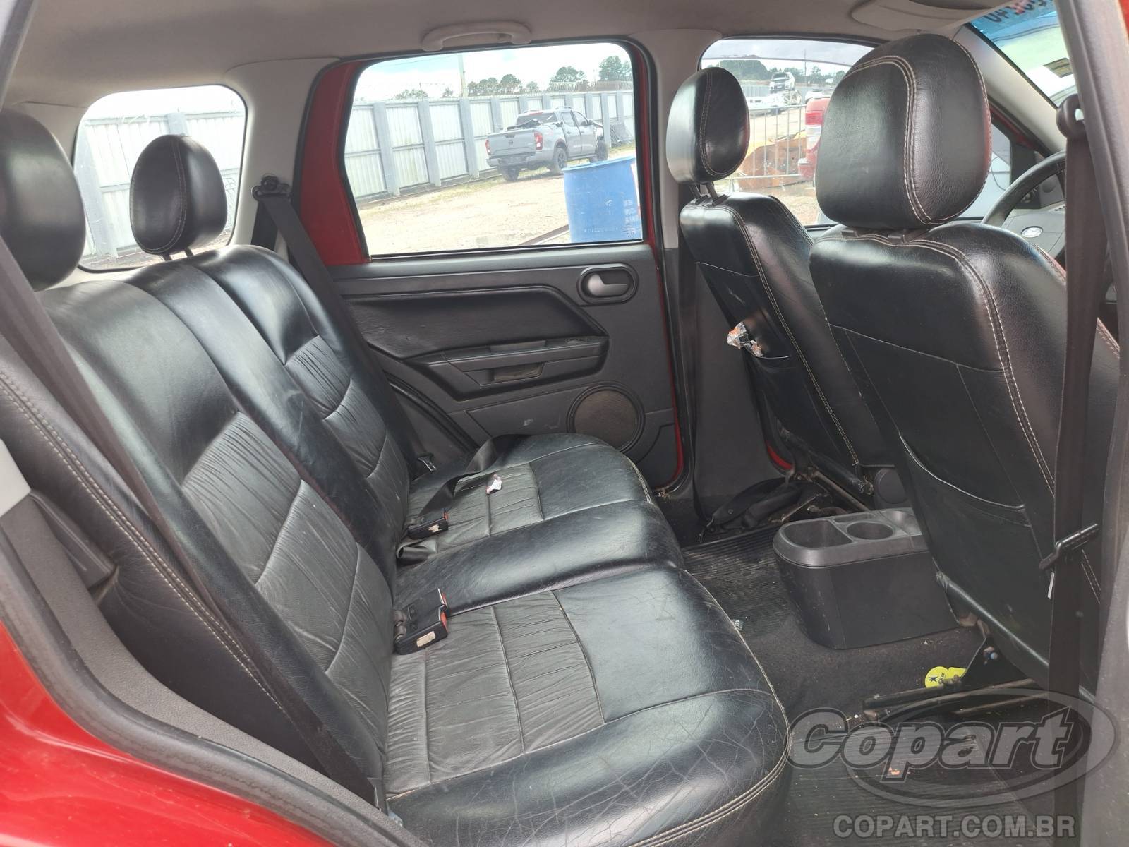 Foto 6 de 10: 2011 FORD ECOSPORT