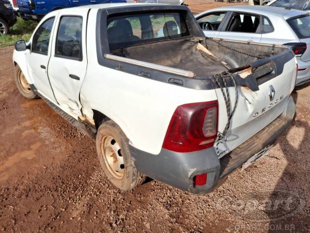 2020 RENAULT DUSTER OROCH 