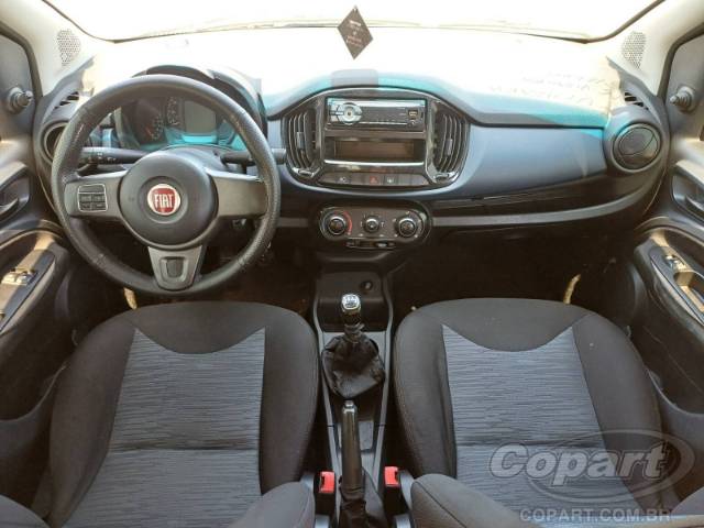 2015 FIAT UNO 