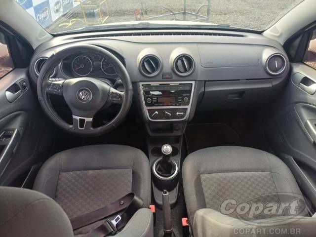 2015 VOLKSWAGEN VOYAGE 