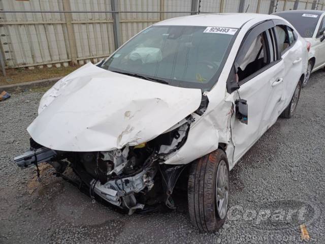 2024 TOYOTA YARIS SEDA 