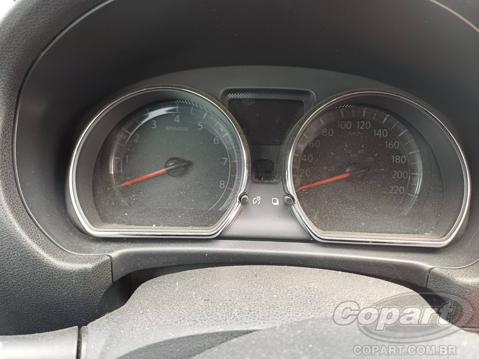 2018 NISSAN VERSA — foto 8 de 10