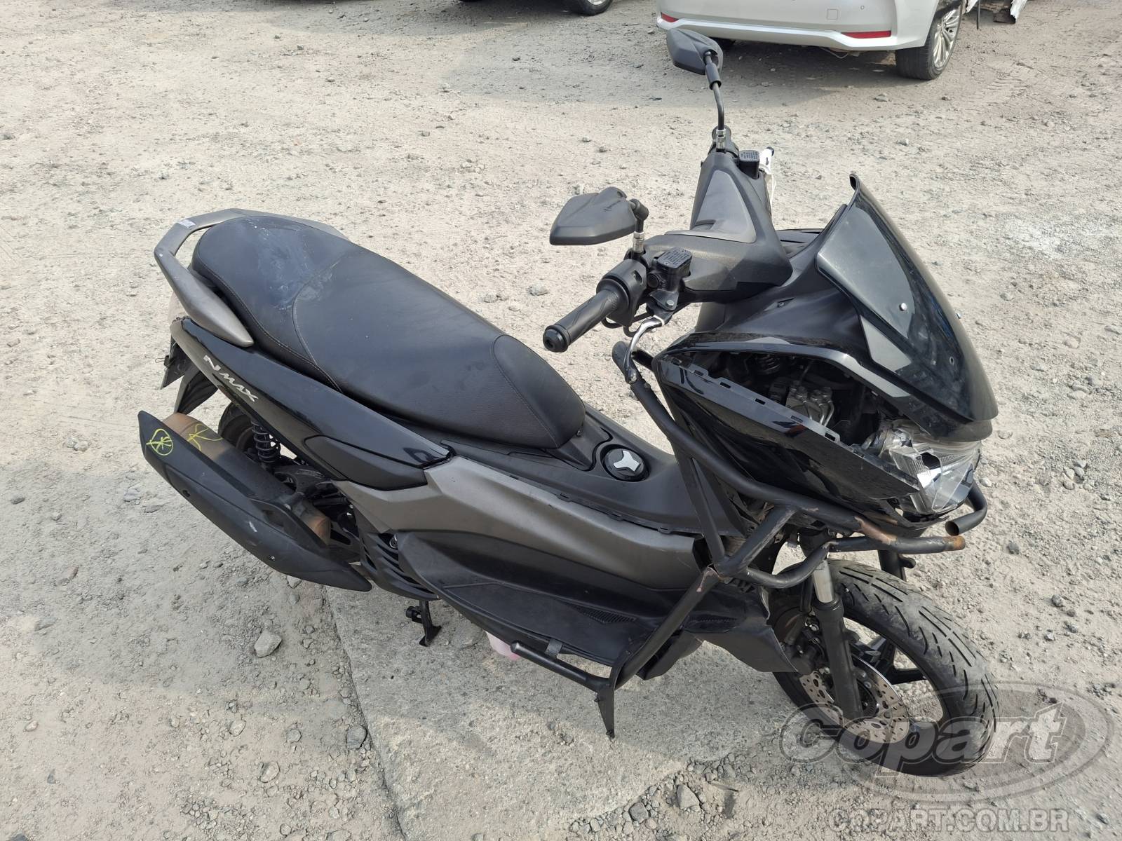 Yamaha Nmax 2020 em leilão