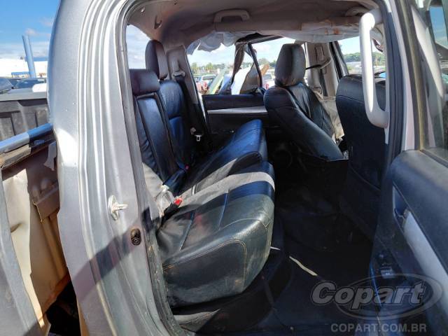 2024 TOYOTA HILUX CD 