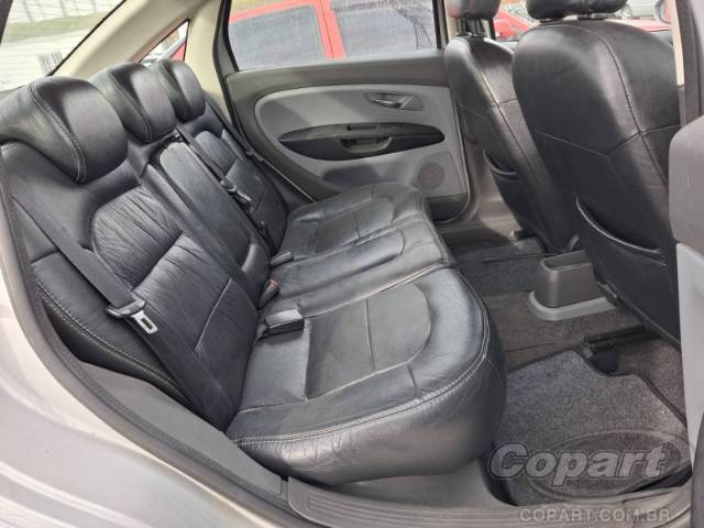 2011 FIAT LINEA 