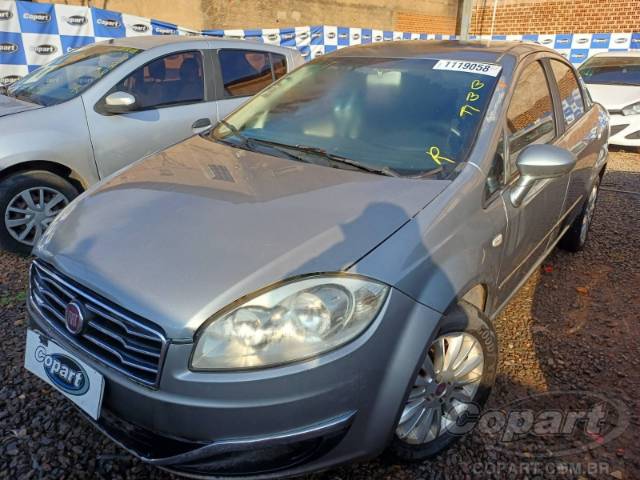 2015 FIAT LINEA 