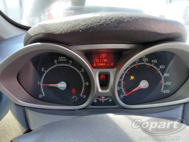 2013 FORD FIESTA 