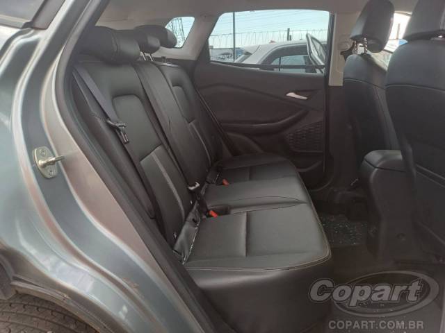 2025 CHEVROLET TRACKER 