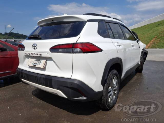 2026 TOYOTA COROLLA CROSS 
