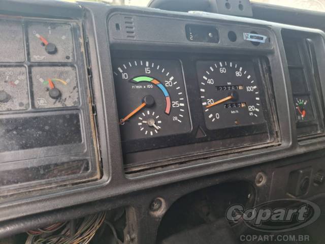2000 VOLVO NH12 