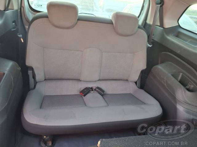 2016 CHEVROLET SPIN 