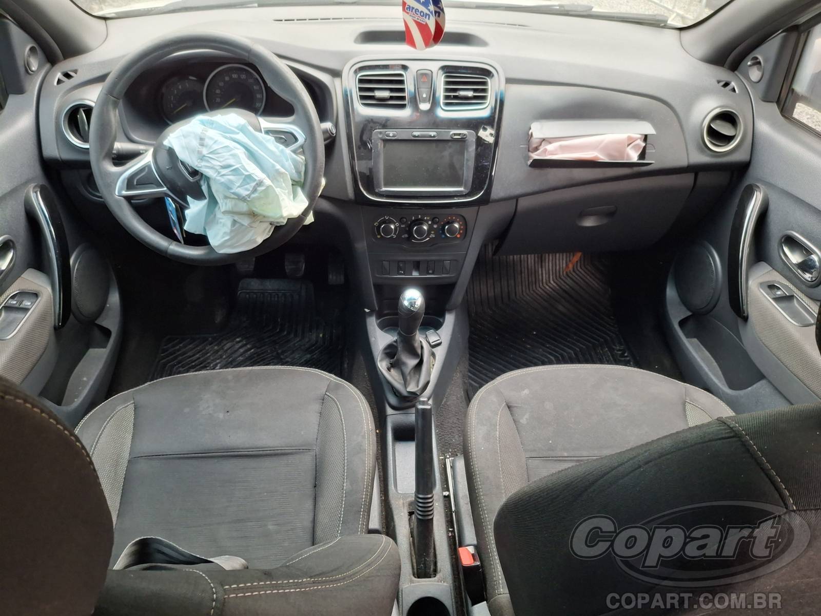 Foto 9 de 15: 2020 RENAULT LOGAN
