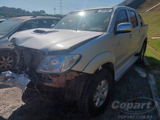 2011 TOYOTA HILUX CD 