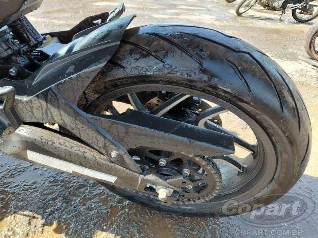2025 BAJAJ DOMINAR 