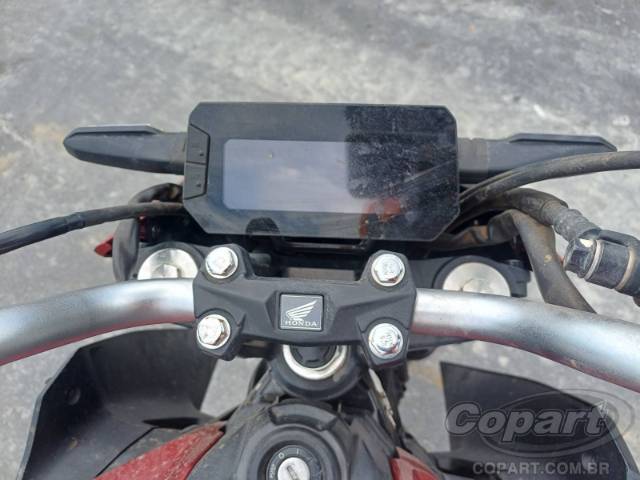 2025 HONDA CB 300F 