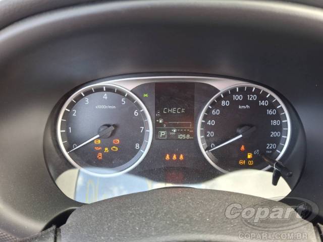 2025 NISSAN Kicks Play 