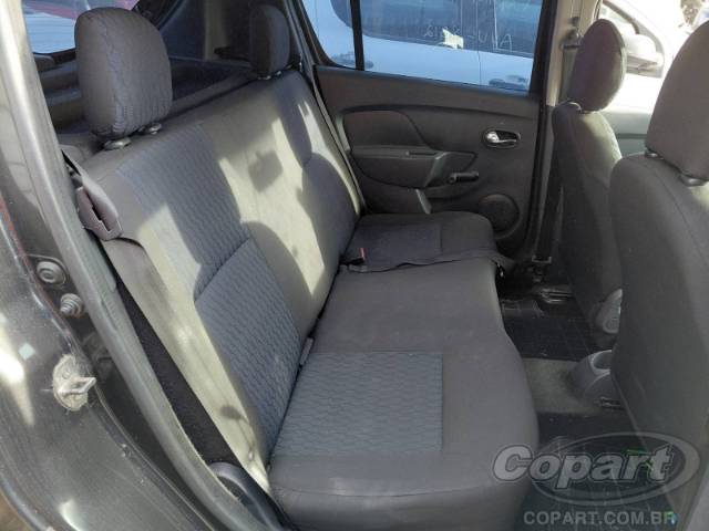 2015 RENAULT SANDERO 