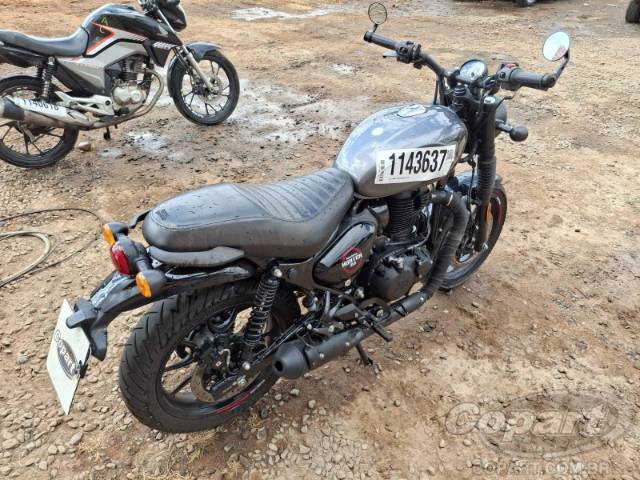 2027 ROYAL ENFIELD HUNTER 