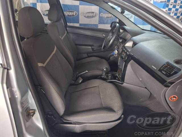 2011 CHEVROLET VECTRA 