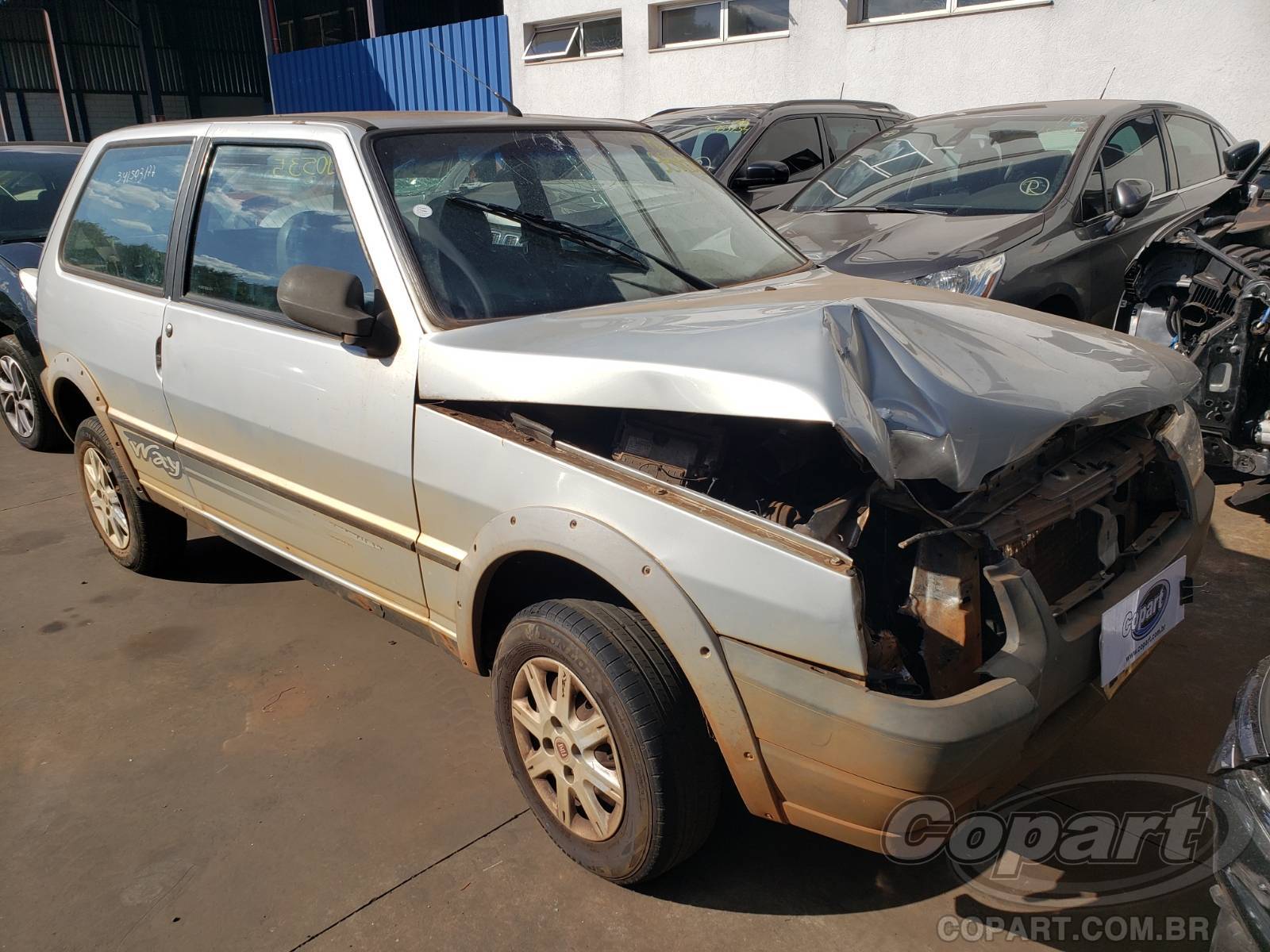 Veículo Fiat Uno FIAT UNO UNO MILLE WAY ECONOMY 1.0 FIRE 2012 2012 em leilão