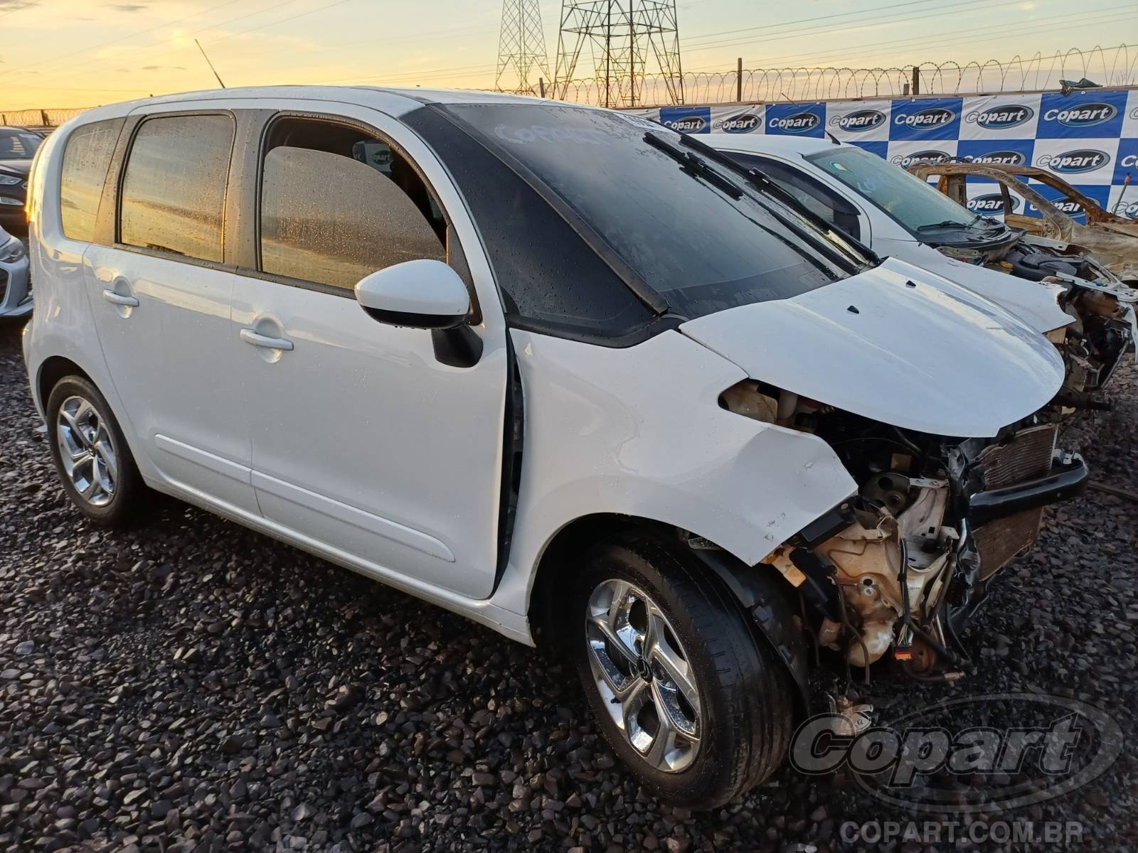 Veículo Peugeot C3 Picasso CITROEN C3 PICASSO GLX 1.5 2012 2013 em leilão