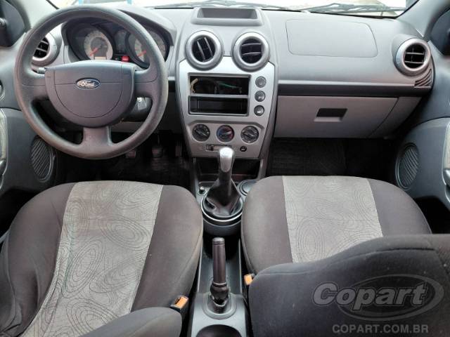 2009 FORD FIESTA SEDAN 