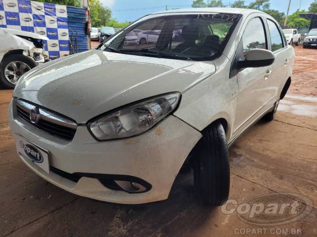 2015 FIAT GRAND SIENA 