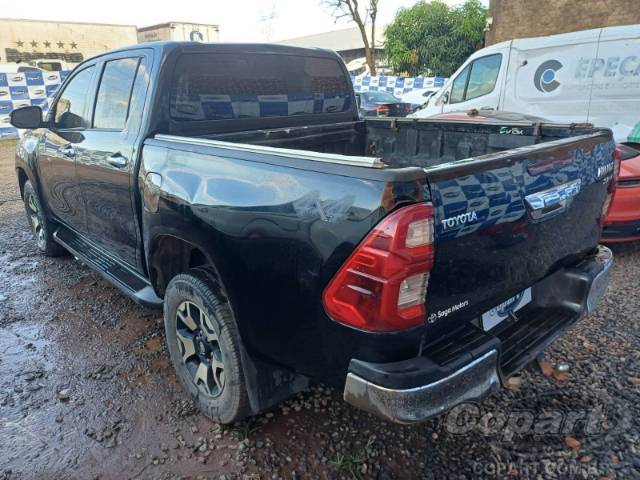 2016 TOYOTA HILUX CD 