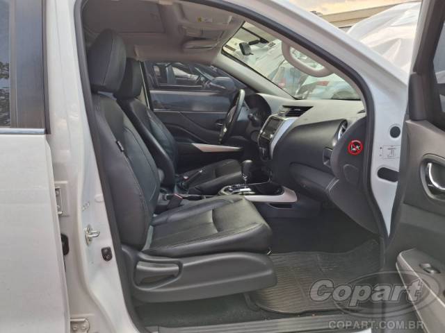 2021 NISSAN FRONTIER CD 
