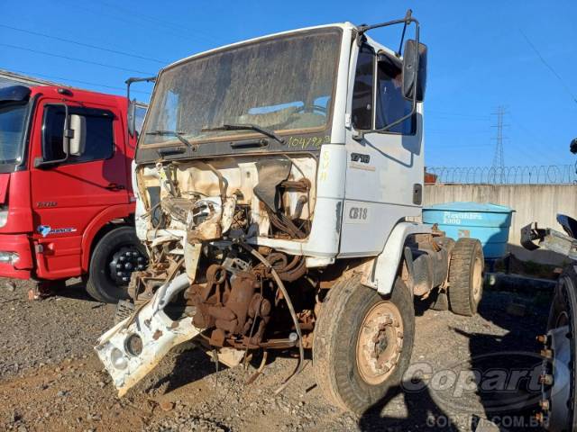 2010 MERCEDES BENZ 1718 