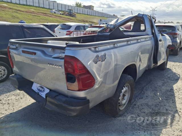 2023 TOYOTA HILUX CS 