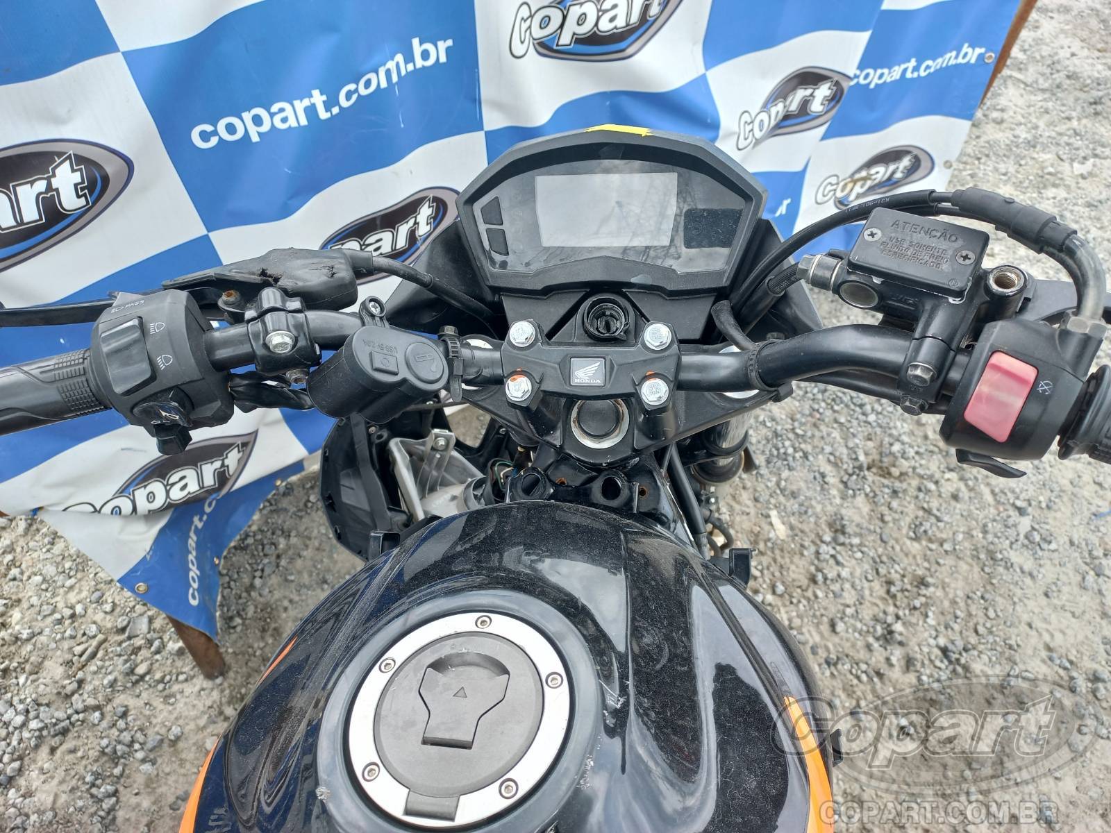 Foto 9 de 10: 2020 HONDA CB 250 F