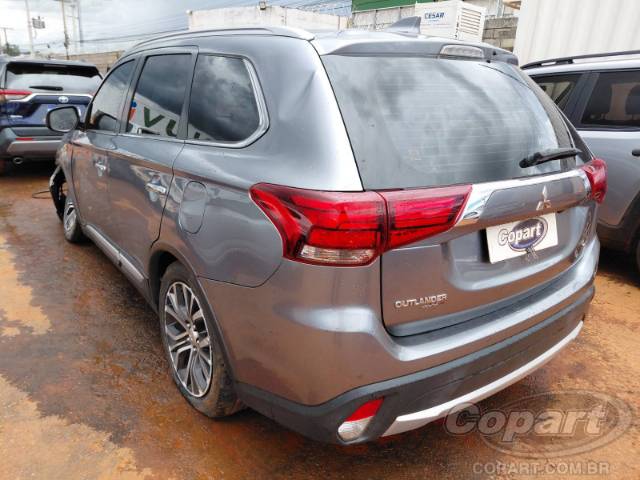 2018 MITSUBISHI OUTLANDER 