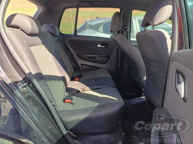 2013 VOLKSWAGEN FOX 