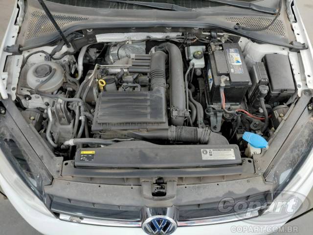 2015 VOLKSWAGEN GOLF 