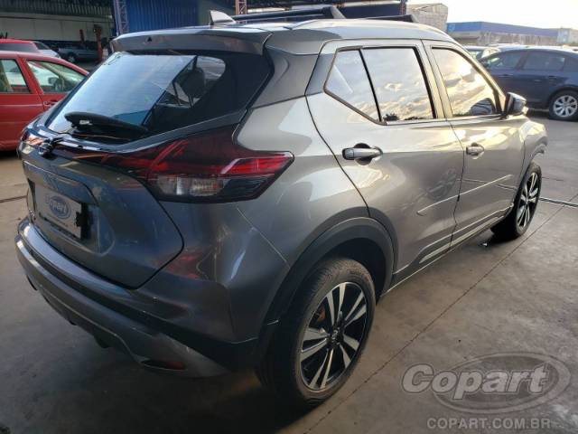 2022 NISSAN KICKS 