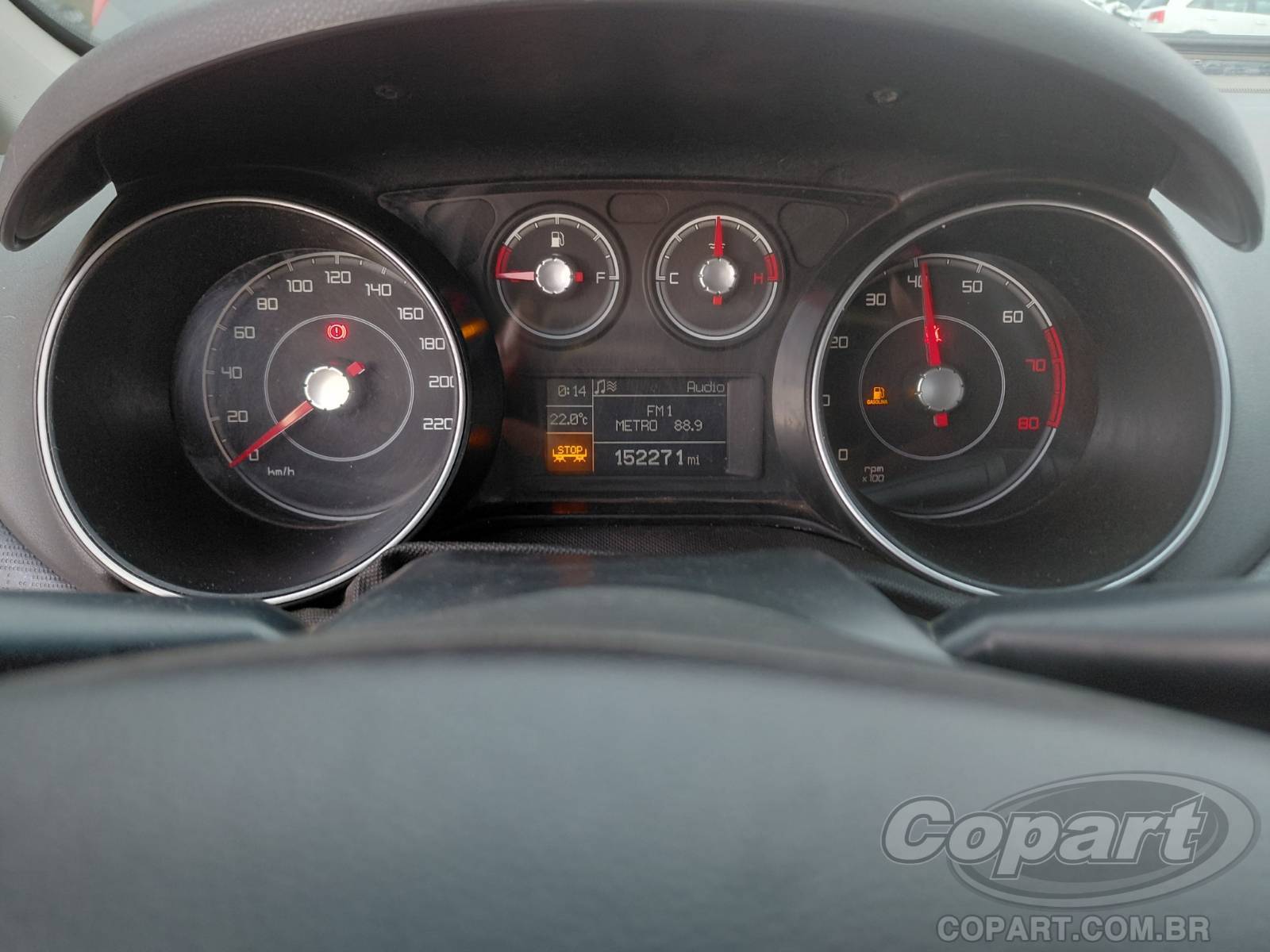 Foto 8 de 10: 2014 FIAT PUNTO