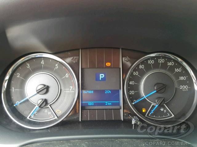 Foto 8 de 10: 2017 TOYOTA HILUX SW4