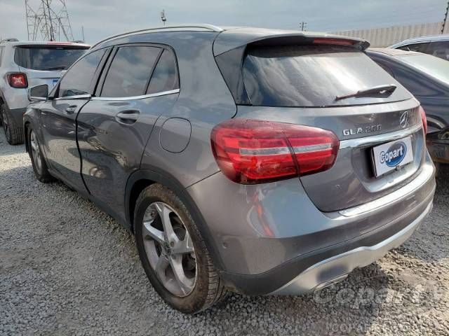 2018 MERCEDES BENZ GLA 