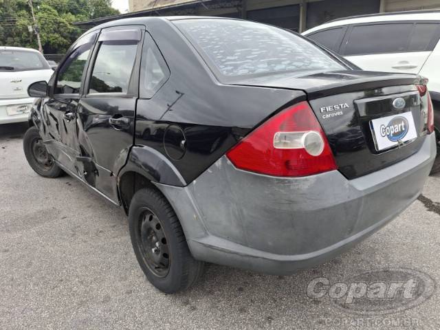 2005 FORD FIESTA SEDAN 